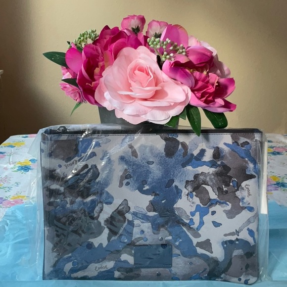 ππ€π€ COACH WATERCOLOR SCRIPT PRINT POUCH π€π€π - Picture 5 of 16